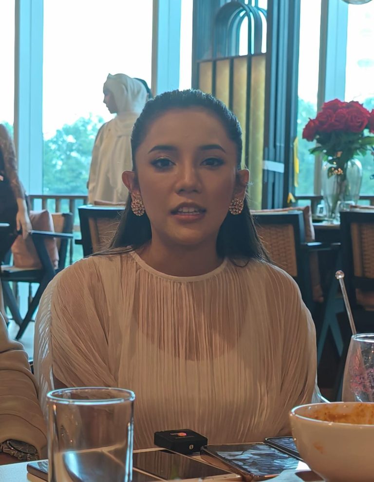 Sweet Qismina tidak serik mengacara lagi