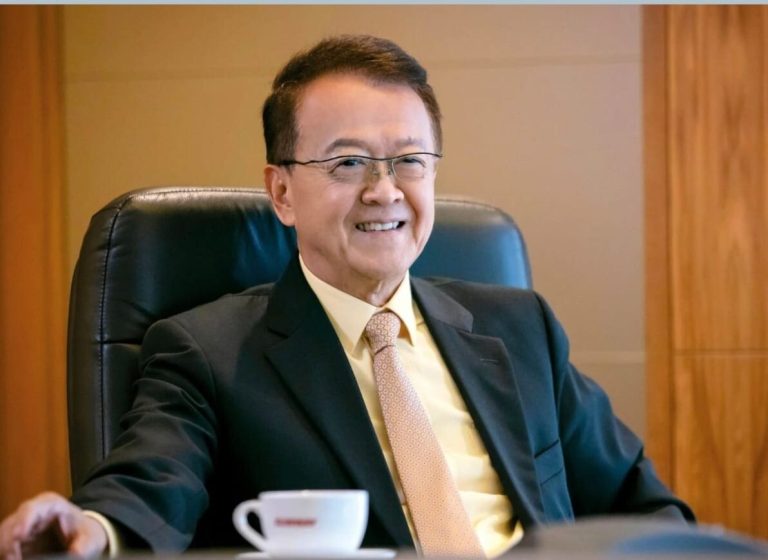 Pengasas Sunway terima darjah kebesaran KBE oleh Raja Charles III