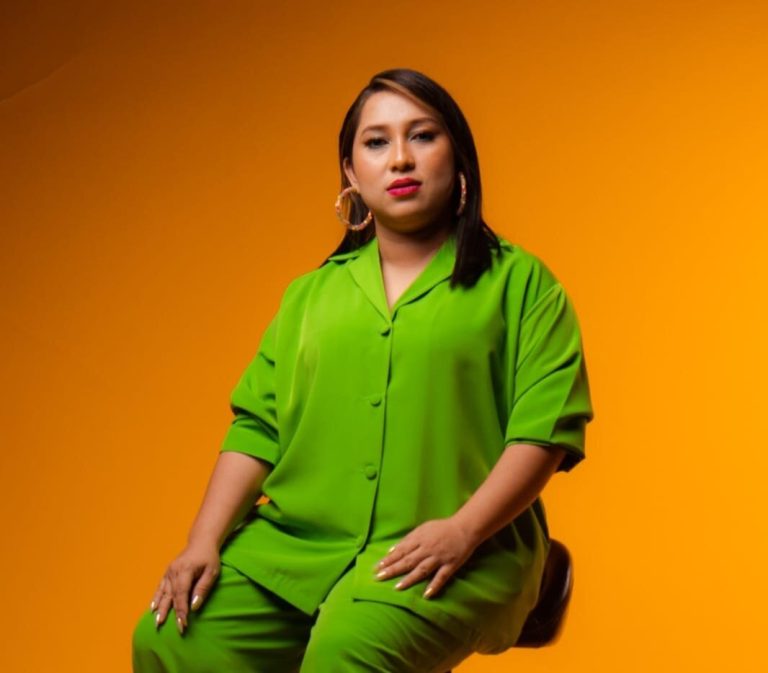 Shaa kembali, pertaruh single Kau Bukan Milikku