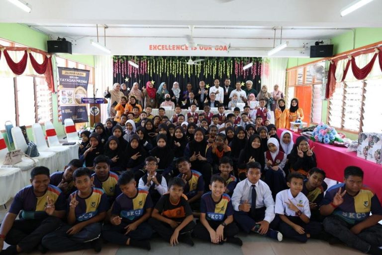 Teruskan CSR, PEKEMA santuni pelajar asnaf di Perak