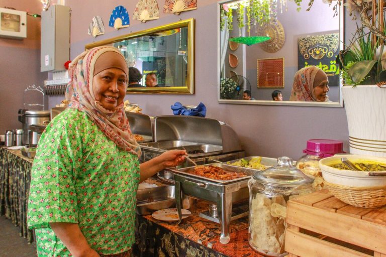 Nostalgia Sungkei di Desa, Air Tangan Ibu sajian Restoran Santapan Ummis Hijau Kasturi