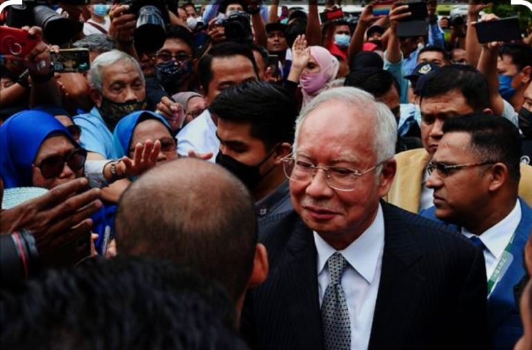Denda dikurangkan, Najib Razak dibebaskan pada 23 Ogos 2028