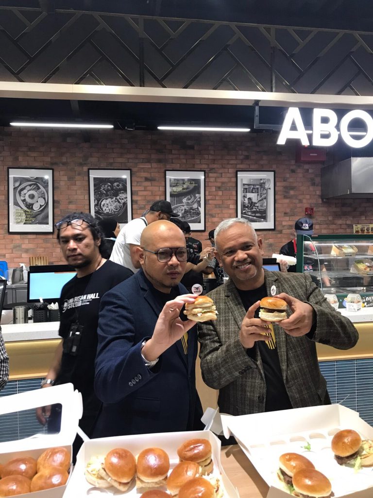 Hargai petugas media, GTR Burger lancar menu ‘sliders’