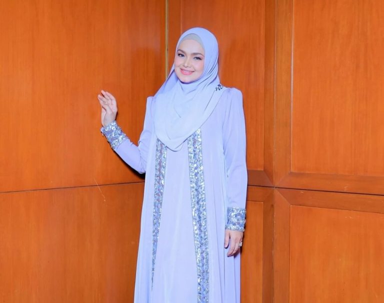 Menangis bersebab, Siti Nurhaliza tidak peduli tuduhan pihak lain