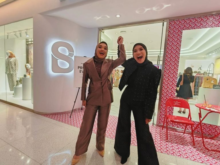 Terus berkembang, Buttonscarves buka cawangan keenam di Suria KLCC, Kuala Lumpur