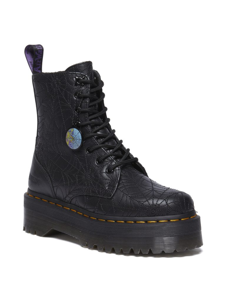 Dr Martens umum koleksi baru, Dr Martens x Wednesday