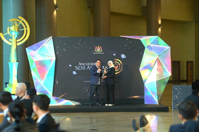 Suria FM rangkul kategori ‘Rancangan Agama Radio Terbaik’  menerusi Anugerah Seri Angkasa 2024