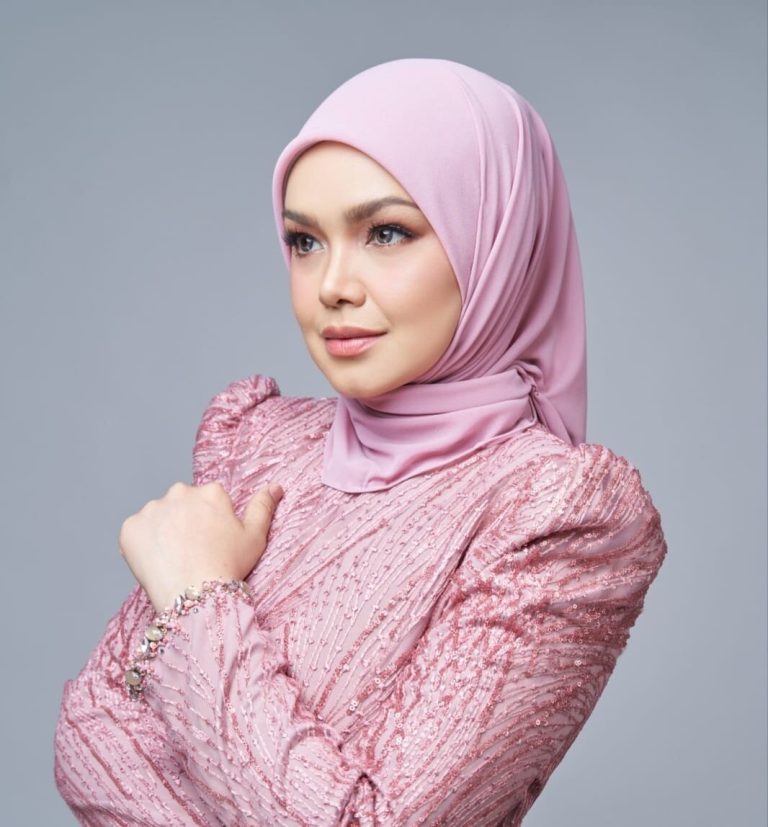 Lagu ‘Sejarah’ taruhan terbaharu Siti Nurhaliza