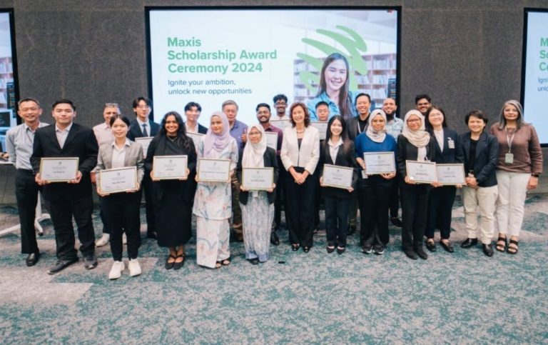 Maxis taja biasiswa kepada 16 pelajar cemerlang ikuti kursus STEM