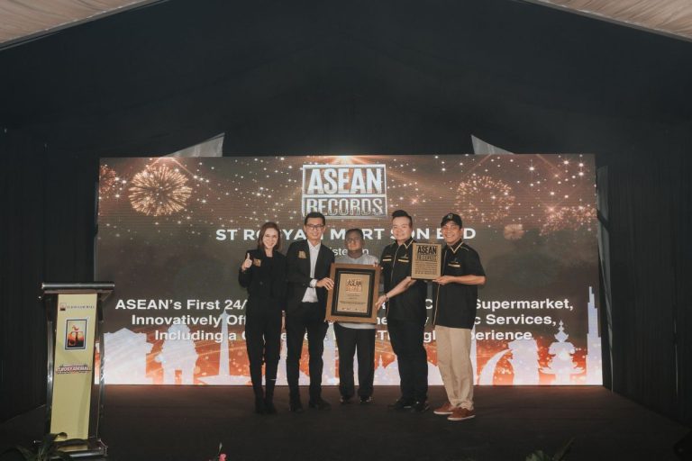 Tawar ganjaran RM1.5 juta, Rosyam Nor cipta sejarah dengan pembukaan ST Rosyam Mall