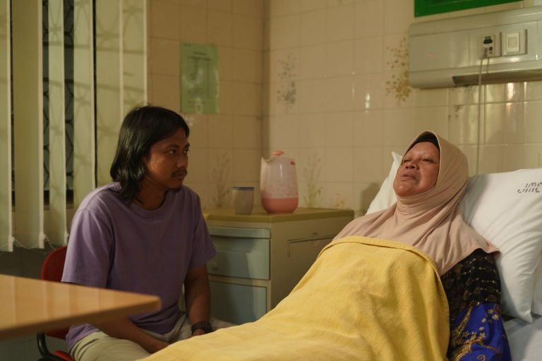 ‘Raya Dipelukan Mak’ filem pendek sarat emosi, Ryan Bakery hadirkan kisah menyentuh hati sempena Aidilfitri