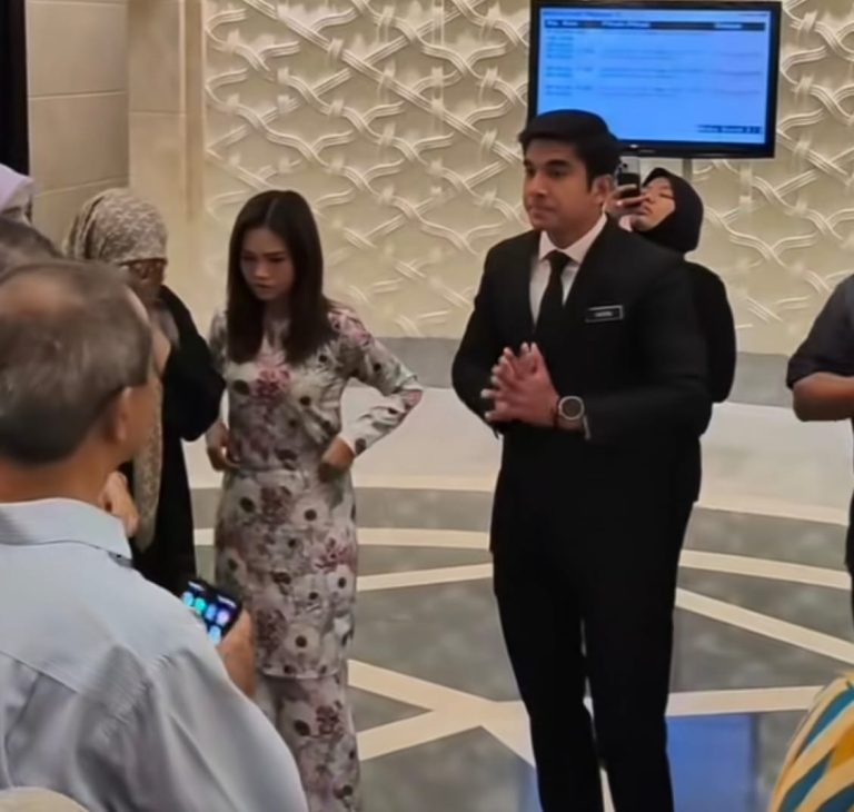 Bella Astillah hadir beri sokongan kepada Syed Saddiq di Mahkamah Rayuan