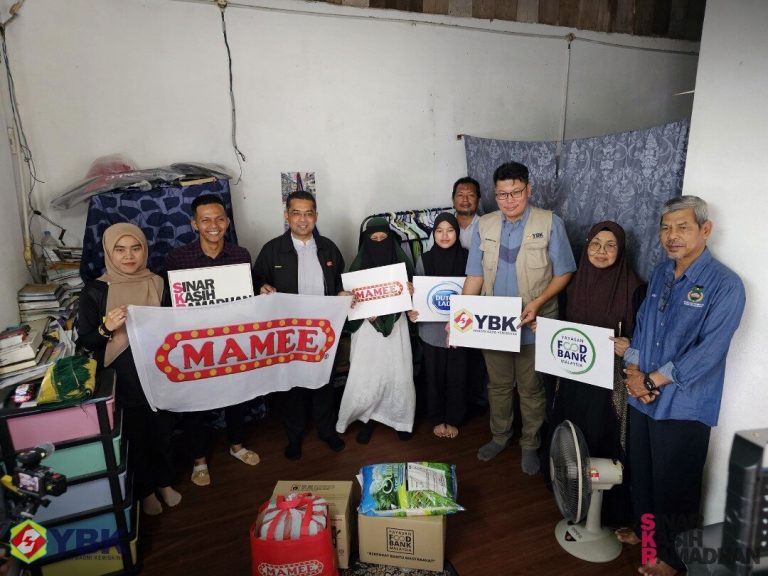 Sinar Kasih Ramadan: Mamee-Double Decker, YBK ringankan beban keluarga miskin di Hulu Langat