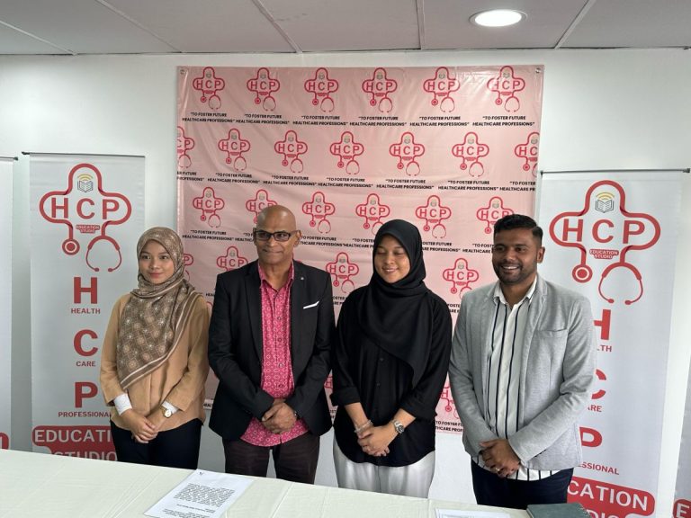 HCP Education Studio lancar biasiswa untuk pelajar B40, tawar kelas percubaan percuma untuk pelajar aliran Sains
