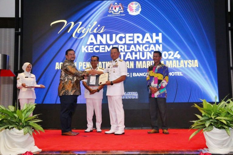 105 pegawai dan anggota Maritim Malaysia terima Anugerah Perkhidmatan Cemerlang 2024