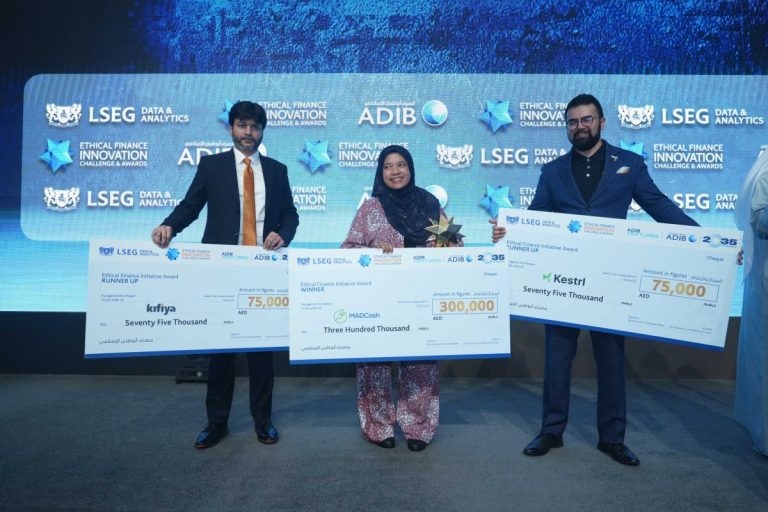 MADCash harumkan nama Malaysia, muncul juara Anugerah EFICA 2025 di Dubai