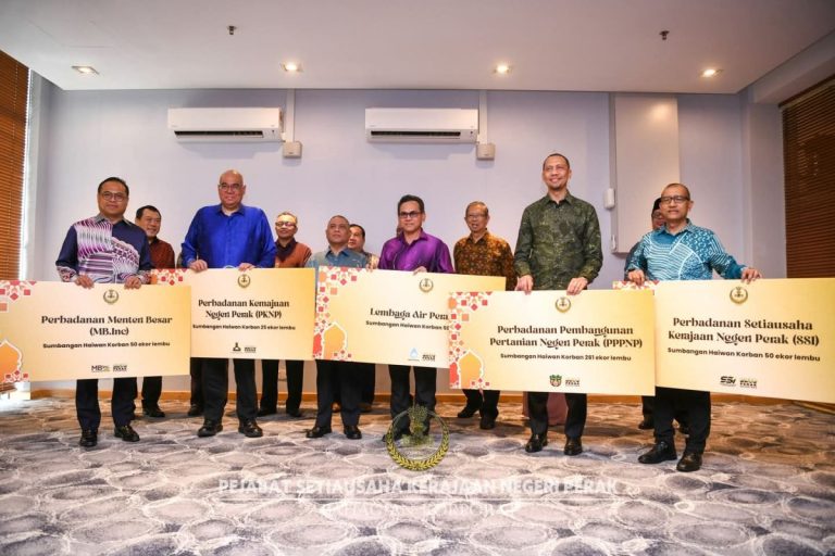 Tradisi diteruskan: Kerajaan Perak agih 436 ekor lembu korban ke 59 DUN Negeri
