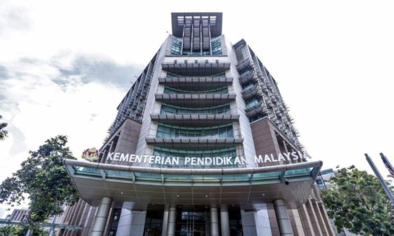 121 sekolah padat di seluruh negara bakal terima bilik darjah tambahan baharu