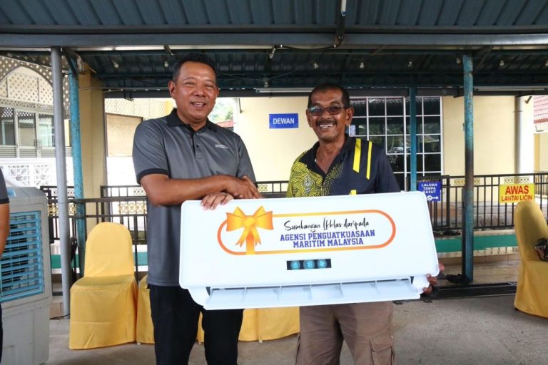 Maritim Malaysia santuni komuniti Kampung Temerlok, salur RM1 juta untuk pembangunan