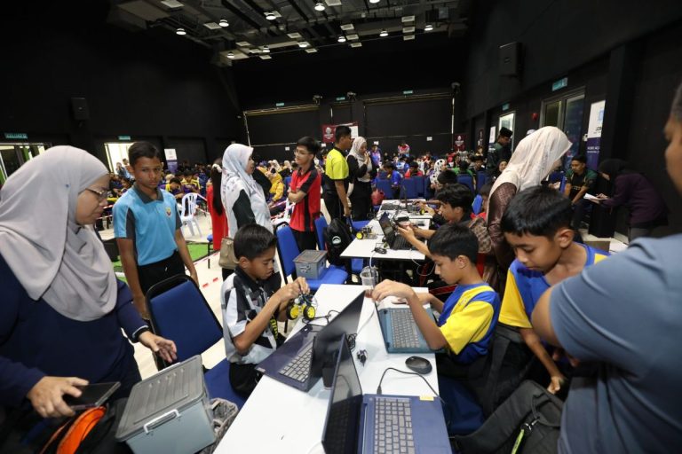 Piala JAZRO 2025 buka peluang STEM setara, tampilkan potensi luar biasa pelajar luar bandar