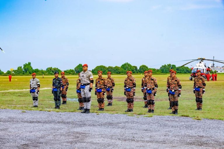 STAR Team Maritim Malaysia cipta sejarah sertai kursus terjunan statik bersama PASKUB bomba