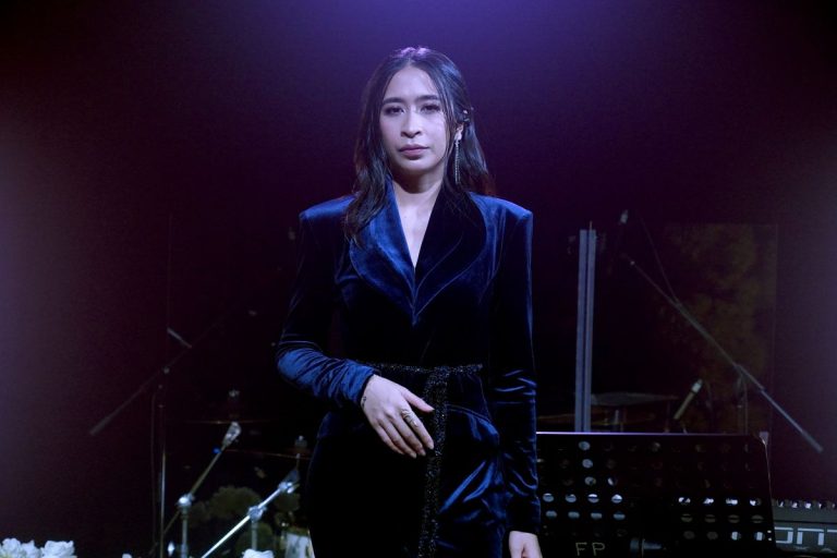 Ara Johari kembali dengan lagu ‘Terlalu Bodoh’, sambung kisah galau selepas cetus fenomena MJOL