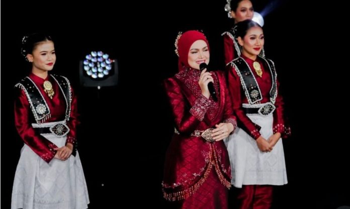 WhatsApp Image 2025-11-01 at 15.49.02 (1)