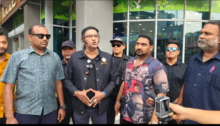 Dato’ Dr. Kalaivanar seru pemandu lori hadir ke Parlimen 19 November ini serah memorandum isu penggantungan lesen