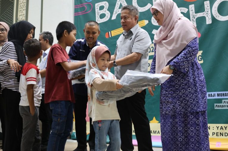 Yayasan PEKEMA sasar 10,000 pelajar terima bantuan persekolahan menerusi program Kembali ke Sekolah 2026