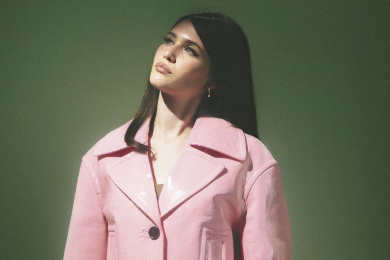 Sienna Spiro takluk Malaysia dengan ‘Die On This Hill’
