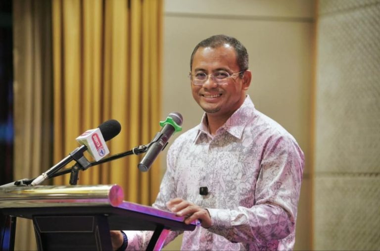 Jangan guna institusi Raja demi politik – Amirudin